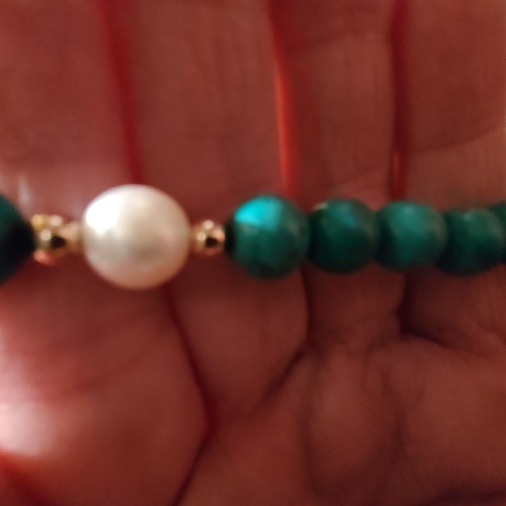 Elegant Blue Turqoiuse and Gold Beaded Necklace